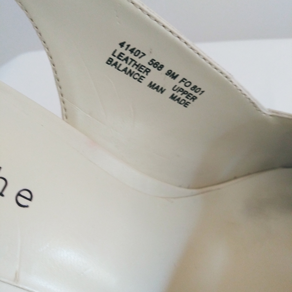 Apostrophe " Carmen" heels - Picture 2 of 6